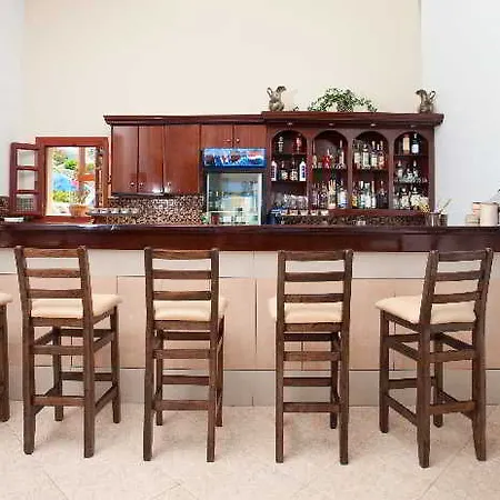 Апарт-отель Golden Sun Аркаса